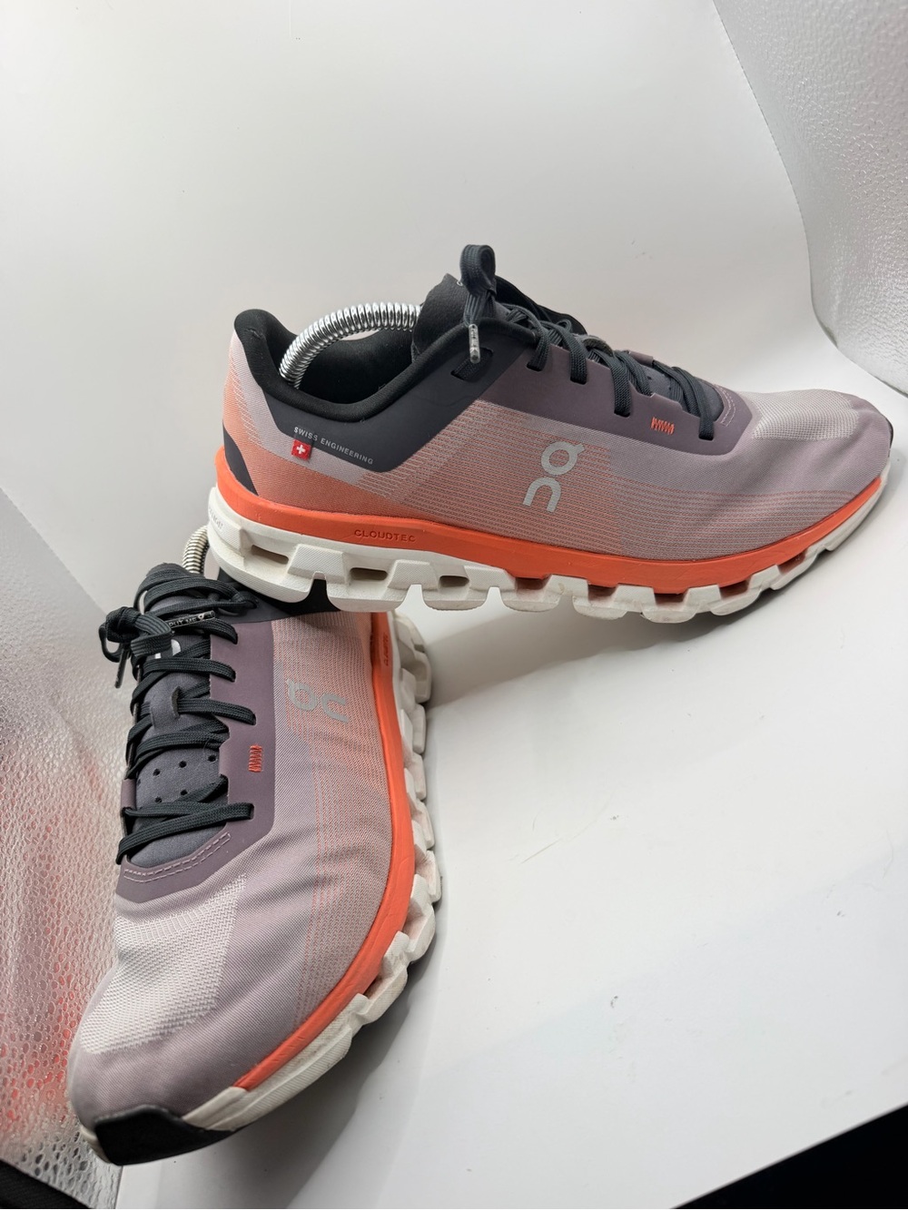 On Running women Athletic Shoes in Coral Pink and Black